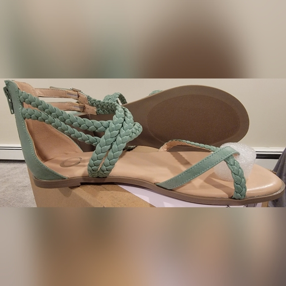 Brand New Women's Journee Sandals 8.5 - Picture 4 of 6